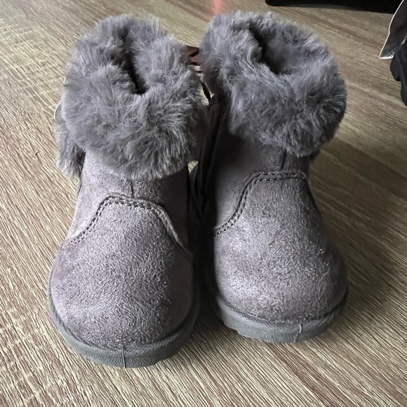 Baby boots - Picture 1 of 3